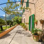 Villa Rae